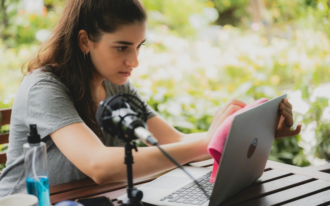 The Ultimate Guide to Deep Cleaning Your Electronics: Keeping Your Devices Pristine